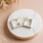 Brinco Renda Quadrado 18mm