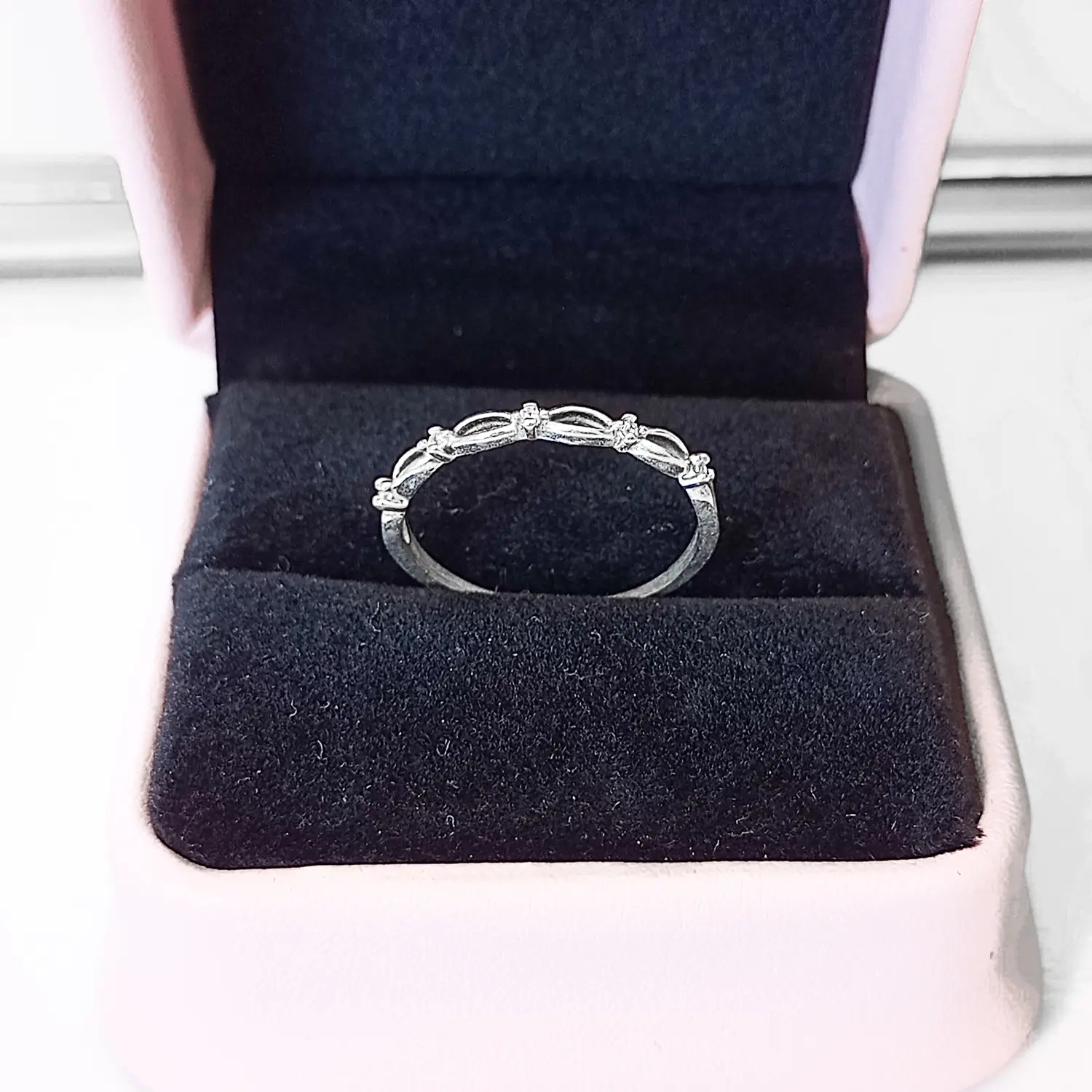 Anel Trabalhado Cristais Anel Trabalhado Cristais - Imagem 1